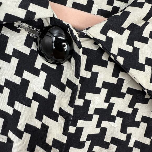 Adrianna Papell Silk Button up Top size 8 Black White Houndstooth Collared - Picture 4 of 10